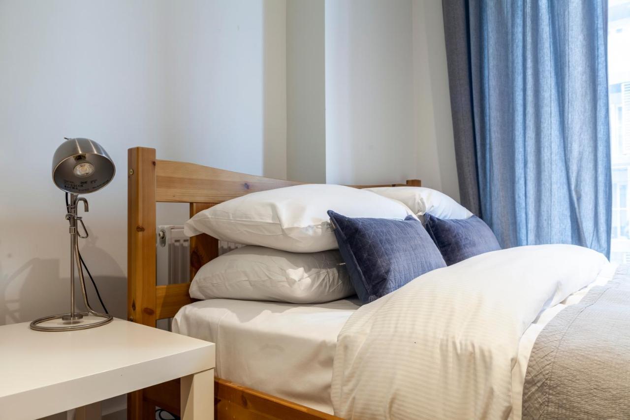 Spacious Modern 3 Bedroom W Balcony, Woolwich Apartment *
